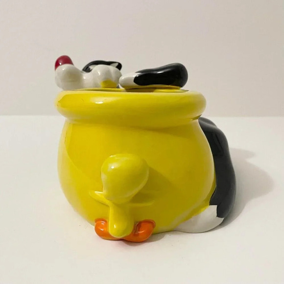 Warner Bros Looney Tunes Sylvester and  Tweety Bird Vase Flower Planter - Picture 6 of 16